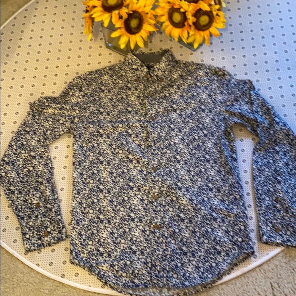 American Eagle Womens XS Button Up Shirt
